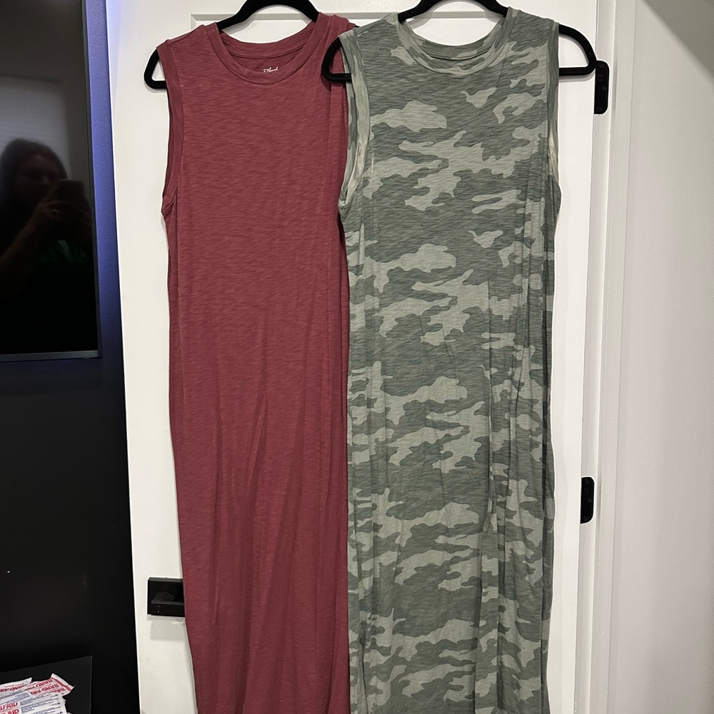 Universal Thread Maroon Top